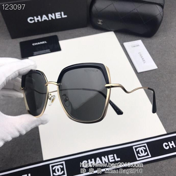CHANEL香奈兒 2019新款 高清寶麗來偏光鏡片 1216 女款太陽鏡  lly1438